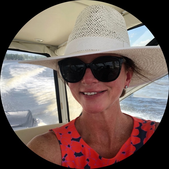 Profile Picture of Mc kenzie Hutaff (@mckenziehutaff) on Poshmark