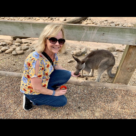 Profile Picture of Janet Baird (@jsbaird) on Poshmark