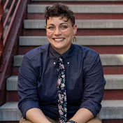 Profile Picture of Rebecca Downs (@rebeccaaaayo) on Youtube