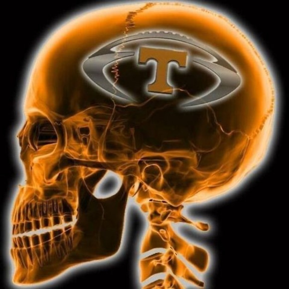 Profile Picture of Michael Lance (@lanceboy78) on Poshmark