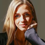 Profile Picture of Lara Schwarz (@Lara-Schwarz) on Facebook