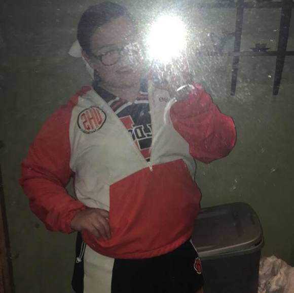 Profile Picture of Jami Fletcher (@jami_xx) on Poshmark