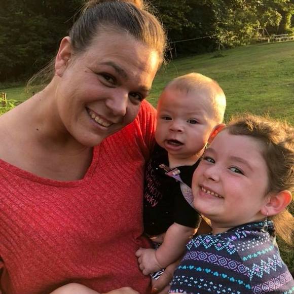 Profile Picture of Joanna Auvil (@joannaauvil1975) on Poshmark