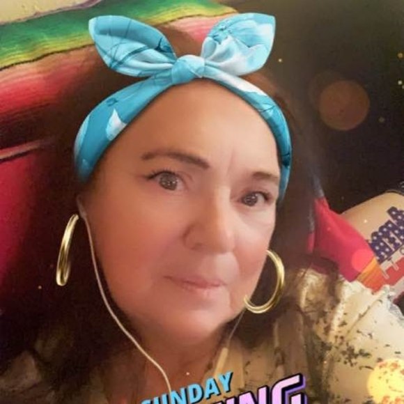 Profile Picture of Louanne Dufour (@elsie55wi) on Poshmark