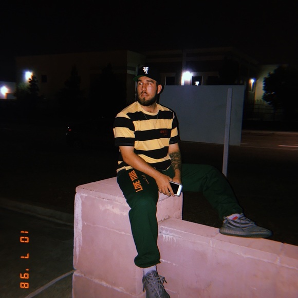 Profile Picture of Adam Caballero (@adamcab3) on Poshmark