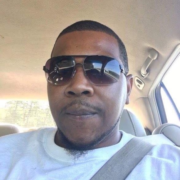 Profile Picture of Jamaal Perry (@jayperry302) on Poshmark