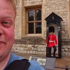 Profile Picture of Tom Stansfield (@smiley_tom_stan) on Twitter