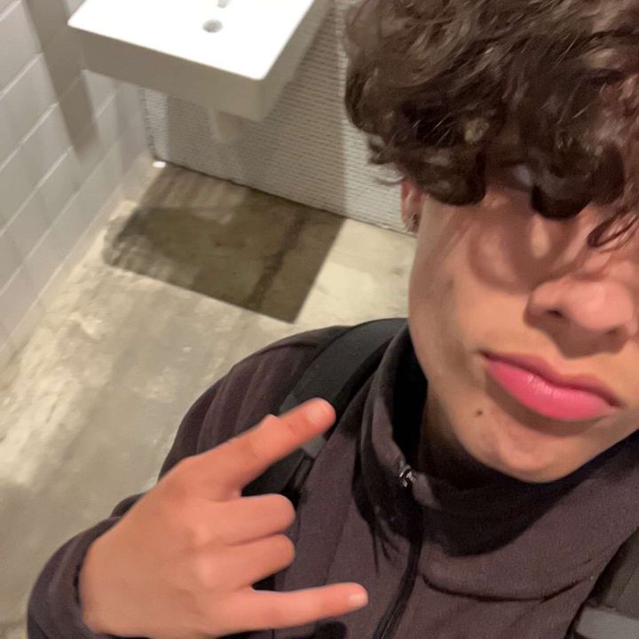 Profile Picture of andrew s (@an.drewyy) on Tiktok