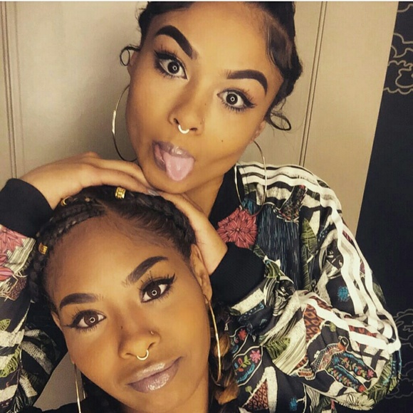 Profile Picture of Dadra Duffus (@dadra97) on Poshmark