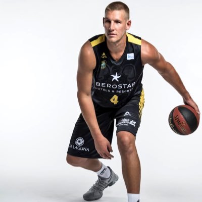 Profile Picture of Colton Iverson (@colton_iverson) on Twitter