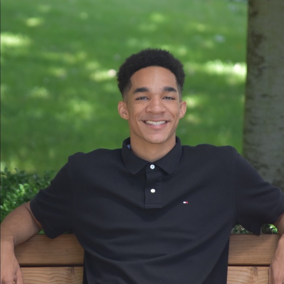 Profile Picture of Spencer Wright (@spencer13wright) on Poshmark