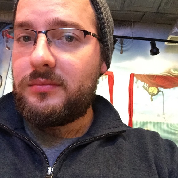 Profile Picture of Thomas Leonard (@cheftpain) on Poshmark