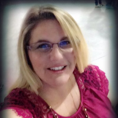 Profile Picture of Kim Palmer (@k_palmer1118) on Twitter