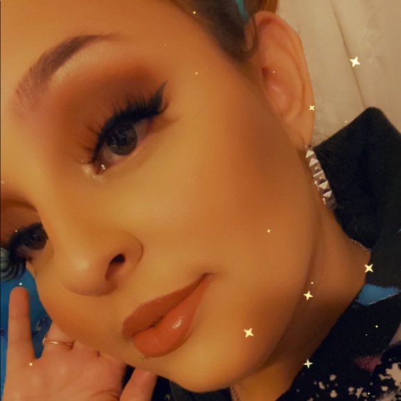Profile Picture of Paula Zavala (@mimig1822) on Poshmark