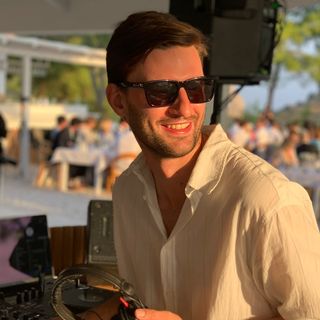 Profile Picture of Tom Guyer (@tomguyermusic) on Instagram