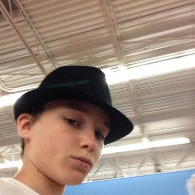 Profile Picture of Dylan Jaques (@dkattoola) on Twitter