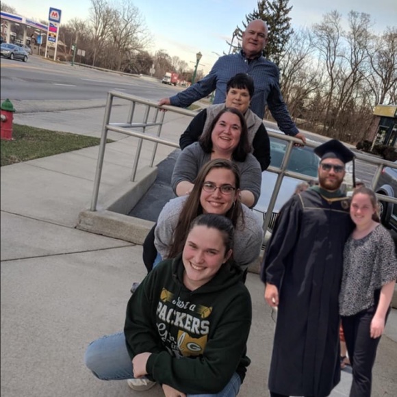 Profile Picture of Autumn Bowen (@22abowen) on Poshmark