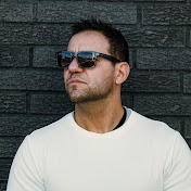 Profile Picture of SANTELLO (@djsantello) on Youtube