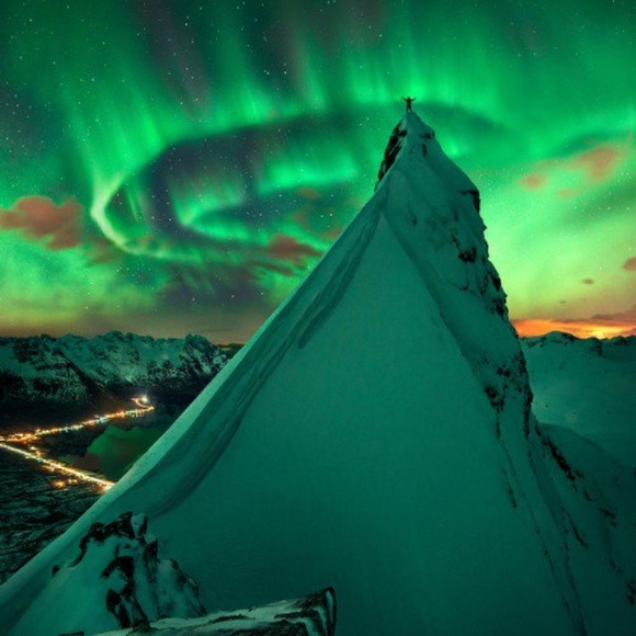 Profile Picture of Danny Smith (@dannysmith111) on Poshmark