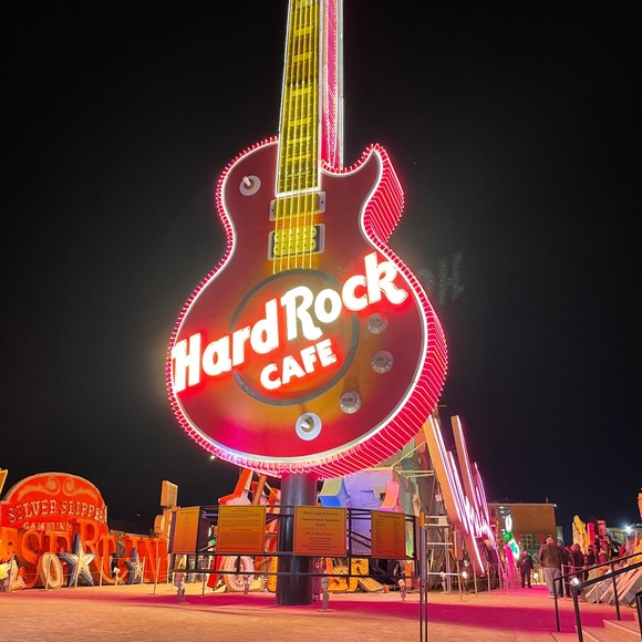 Profile Picture of Bryon Bilak (@sunnydays010119) on Poshmark