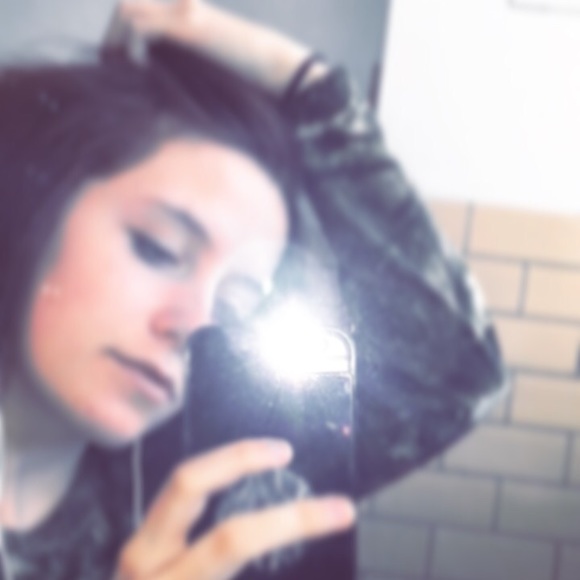 Mckenzie Godfrey - Poshmark Profile Picture of Mckenzie Godfrey (@strong_11) on Poshmark