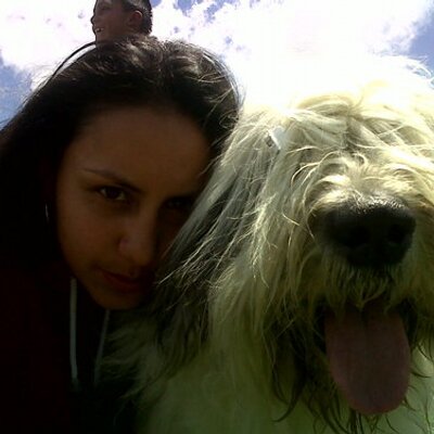 Profile Picture of Claudia Chávez (@claudiachavez09) on Twitter