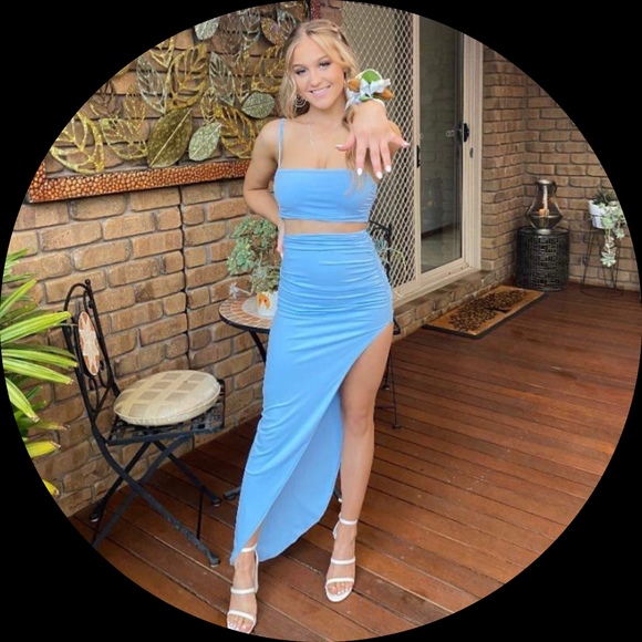 Profile Picture of Gina Garrison (@_ginastyles) on Poshmark