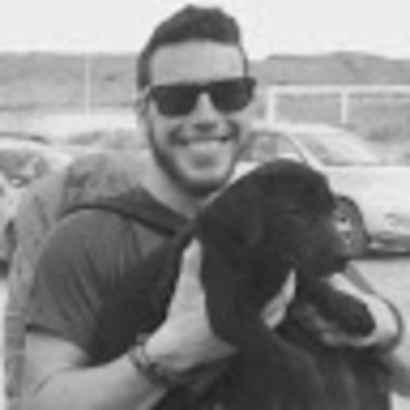 Profile Picture of Peter Graham (@petergraham2492) on Poshmark