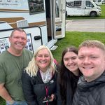 Profile Picture of Lisa Hunt (@lisahunt2000) on Instagram