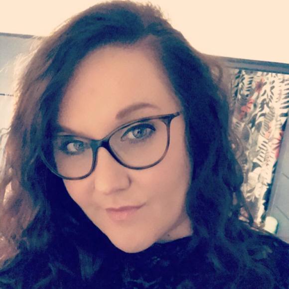 Profile Picture of Kayla Jarosiewicz (@jaros040) on Poshmark