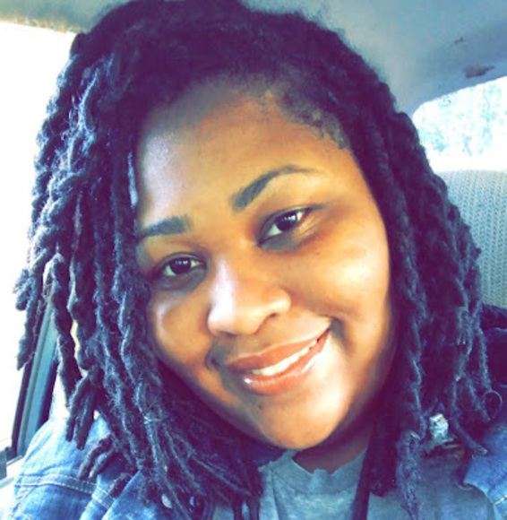 Profile Picture of Sigourney Zacharski (@sigourney_z) on Poshmark