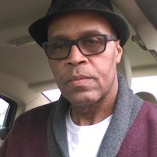 Profile Picture of Ronald Bryant (@krnbread) on Twitter