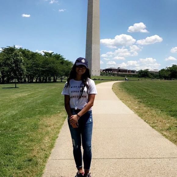 Profile Picture of Danielle Rodriguez (@danie968) on Poshmark
