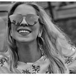 Profile Picture of sarahschutter (@sarahschutter) on Instagram