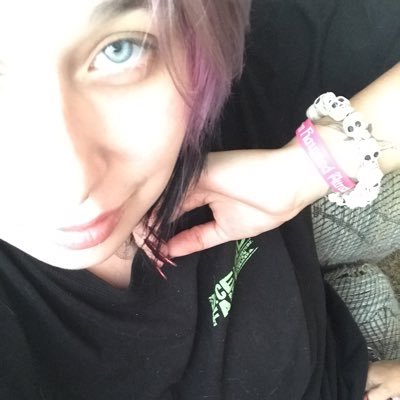 Cheyenne Sims - Twitter Profile Picture of Cheyenne Sims (@FidoDeceased) on Twitter