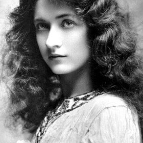 Profile Picture of Barbara Ludwika (@balbinawika) on Pinterest