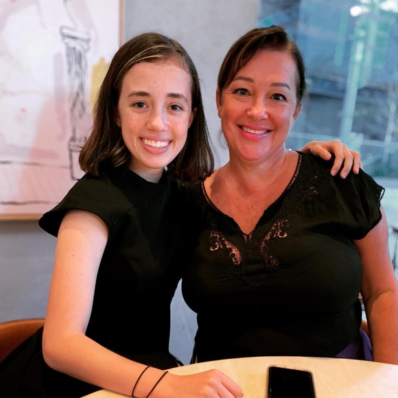 Profile Picture of Caroline Meadows (@carolinemead677) on Poshmark