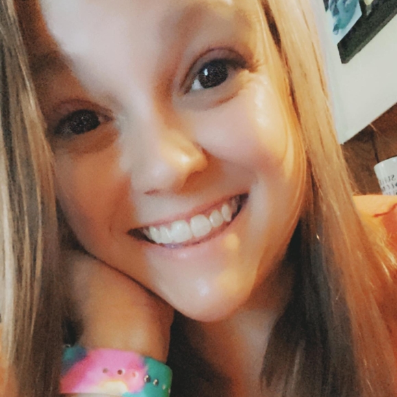 Profile Picture of Jordan Chandler (@jbabyy2008) on Poshmark