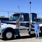 Profile Picture of Peter Bilts Moros (@peterbilts.motors) on Facebook