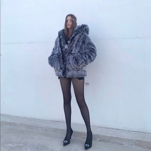 Profile Picture of Vincent Zhang (@zed119) on Poshmark
