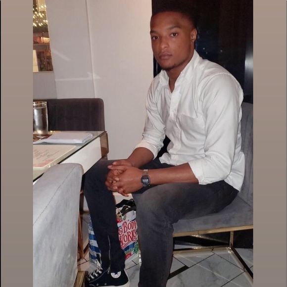 Profile Picture of Ademola Sobowale (@ademolas) on Poshmark