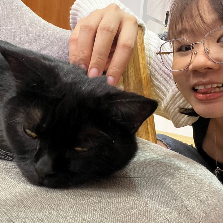 Profile Picture of Phoebe (@phoebetsk) on Tiktok
