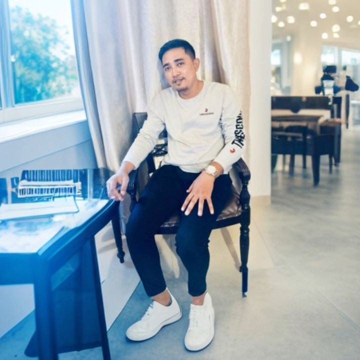 Profile Picture of evanhandrekalangi (@evanhandrekalangi) on Tiktok