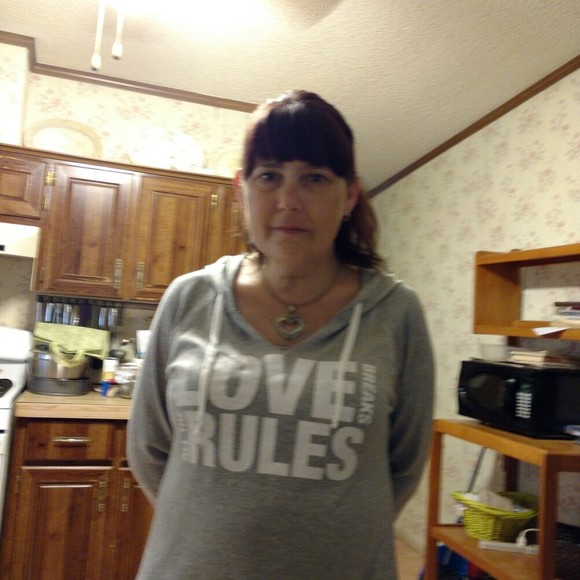 Profile Picture of Nioka Sowards (@niokasowards) on Poshmark