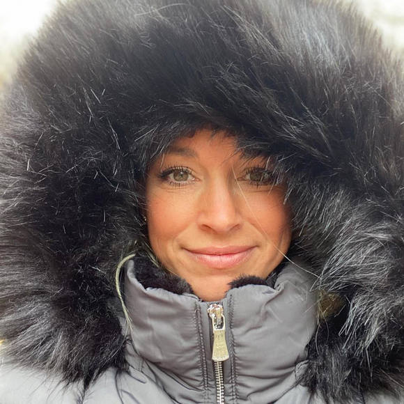 Profile Picture of Deidre Vlassis (@ddvlassis) on Poshmark