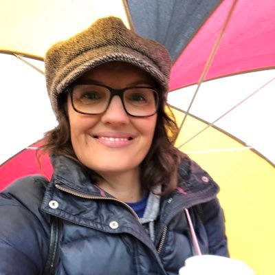 Profile Picture of Lisa Bennett-Smith (@auntybizzy) on Twitter