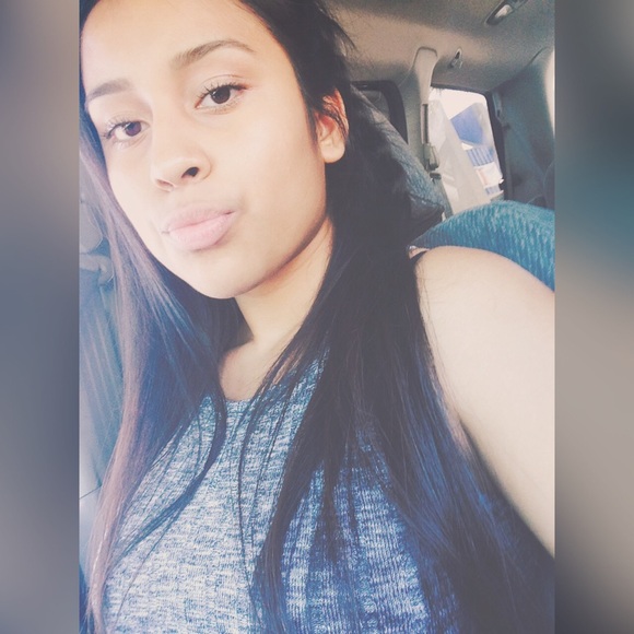 Profile Picture of Dalila Trujillo (@duhleeluh) on Poshmark