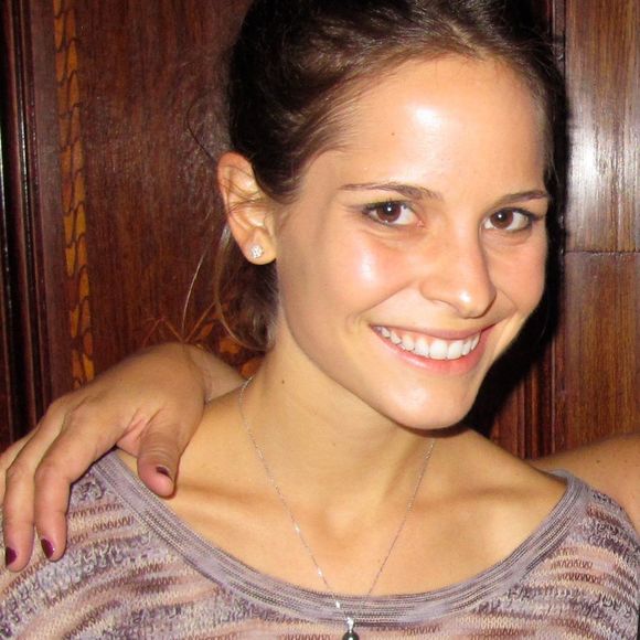 Profile Picture of Kimberly Schumann (@kimmischumann) on Poshmark