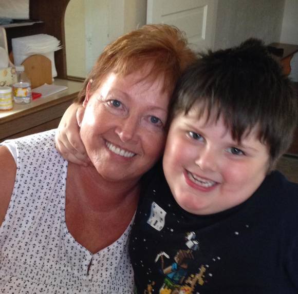 Profile Picture of Debra Huff (@dschubert09) on Poshmark