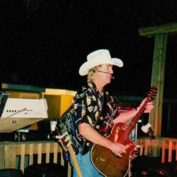 Jack Tamburin - Poshmark Profile Picture of Jack Tamburin (@tamburin16) on Poshmark